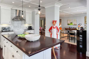 100 Royal Palm Way APT E2, Palm Beach, FL 33480, Sold 02/18/19