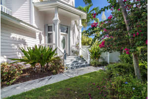 152 Intracoastal Cir, Jupiter, FL 33469, Sold 04/16/19