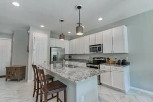 684 SW Glen Crest Way, Stuart, FL 34997, Sold 11/27/18