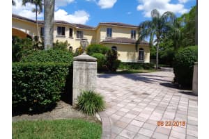 3853 Pine Lake Dr, Weston, FL 33332, Sold 03/01/19