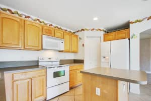 6344 Willoughby Cir, Lake Worth, FL 33463, Sold 11/05/18