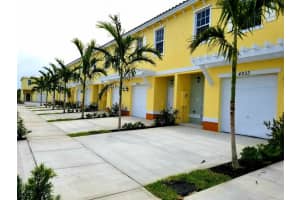 1020 NW 40th Way, Lauderhill, FL 33313, Sold 01/04/19