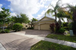 8549 Butler Greenwood Dr, Royal Palm Beach, FL 33411, Sold 12/07/18