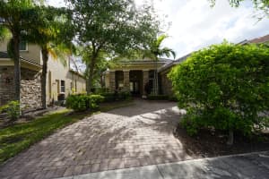 8549 Butler Greenwood Dr, Royal Palm Beach, FL 33411, Sold 12/07/18