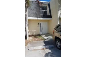 614 SW 1st St, Boynton Beach, FL 33435, Sold 01/11/19