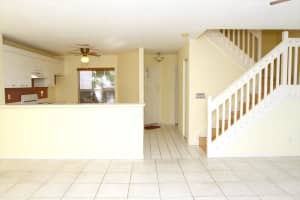 4925 W Lakes Dr, Deerfield Beach, FL 33442, Sold 11/16/18