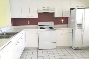 4925 W Lakes Dr, Deerfield Beach, FL 33442, Sold 11/16/18
