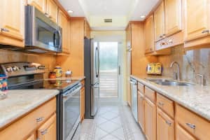 921 Spanish Cir, Delray Beach, FL 33483, Sold 06/20/19