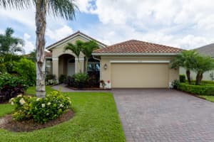 4251 Diamond Square, Vero Beach, FL 32967, Sold 11/15/18