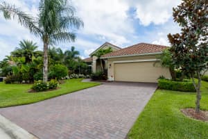 4251 Diamond Square, Vero Beach, FL 32967, Sold 11/15/18