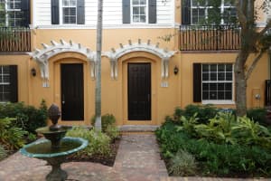 322 E Mallory Cir, Delray Beach, FL 33483, Sold 11/15/18