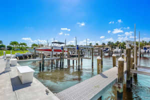 424 Bay Colony Dr N, Juno Beach, FL 33408, Sold 09/17/19