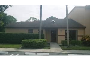 201 Lakeview Dr E, Royal Palm Beach, FL 33411, Sold 12/05/18