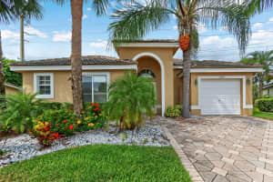 8265 Palm Gate Dr, Boynton Beach, FL 33436, Sold 12/17/18