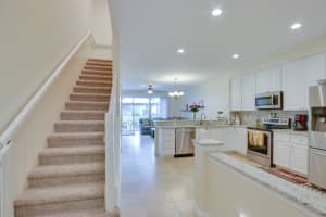 1112 Pinewood Lake Ct, Greenacres, FL 33415, Sold 11/30/18