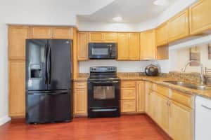 5608 NW 99th Ln, Coral Springs, FL 33076, Sold 12/20/18