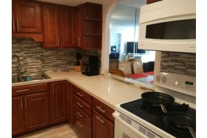 470 Executive Center Dr #5n, West Palm Beach, FL 33401, Sold 01/09/19