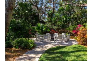 905 Lady Bug Ln, Vero Beach, FL 32963, Sold 05/09/19