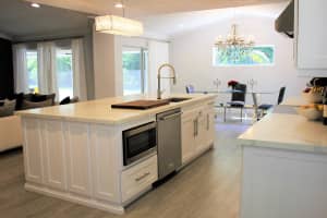 3896 Cypress Lake Dr, Lake Worth, FL 33467, Sold 12/26/18