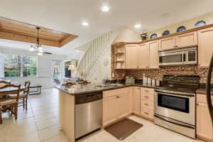 602 S Federal Hwy, Lake Worth, FL 33460, Sold 12/03/18