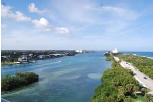 425 S Beach Rd, Tequesta, FL 33469, Sold 08/21/19