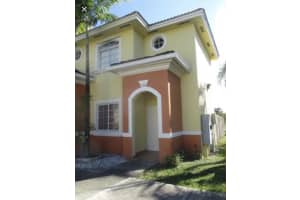 7370 NW 174th Terrace, Hialeah, FL 33015, Sold 08/01/19