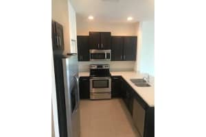 4206 N Dixie Hwy #17, Oakland Park, FL 33334, Sold 11/30/18
