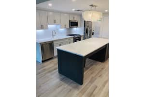 327 E Royal Palm Rd, Boca Raton, FL 33432, Sold 04/29/19