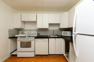 5525 N Lakewood Cir, Margate, FL 33063, Sold 12/14/18