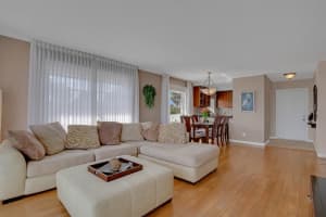 231 E Lantana Rd, Lantana, FL 33462, Sold 03/08/19