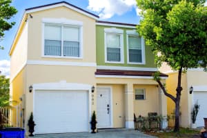943 SW 15th St, Deerfield Beach, FL 33441, Sold 02/15/19