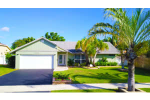 3727 NW 9th St, Delray Beach, FL 33445, Sold 01/11/19