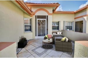 8056 Summer Shores Dr, Delray Beach, FL 33446, Sold 12/14/18