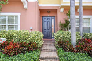 290 NE 5th Ave, Delray Beach, FL 33483, Sold 01/30/19
