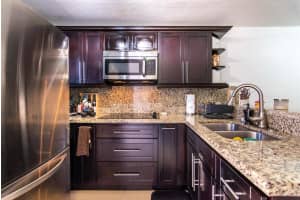 8031 NW 8th St, Miami, FL 33126, Sold 04/01/19