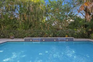 458 Woodview Cir, Palm Beach Gardens, FL 33418, Sold 08/16/19
