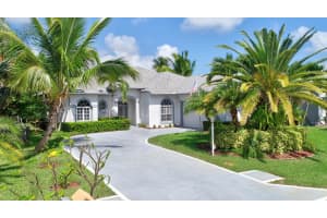 365 NE Vanda Terrado, Jensen Beach, FL 34957, Sold 12/27/18