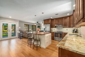 8554 SE Seagrape Way, Hobe Sound, FL 33455, Sold 03/04/19