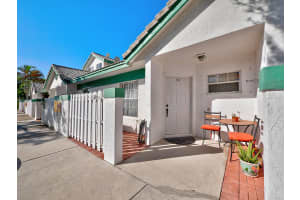 330 SE 2nd Ave APT C5, Deerfield Beach, FL 33441, Sold 12/14/18