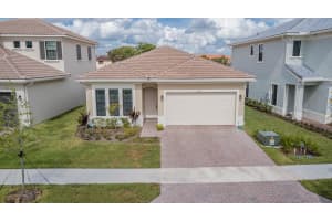 9043 NW 39th St, Coral Springs, FL 33065, Sold 07/19/19