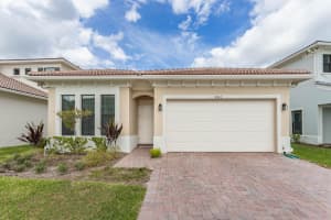9043 NW 39th St, Coral Springs, FL 33065, Sold 07/19/19