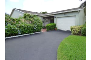 5294 Mirror Lakes Blvd, Boynton Beach, FL 33472, Sold 12/10/18