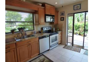 5294 Mirror Lakes Blvd, Boynton Beach, FL 33472, Sold 12/10/18