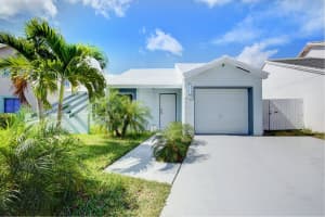 6120 Strawberry Lakes Cir, Lake Worth, FL 33463, Sold 04/30/19