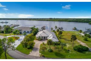 1002 SE Kitching Cove Ln, Port St. Lucie, FL 34952, Sold 06/03/19