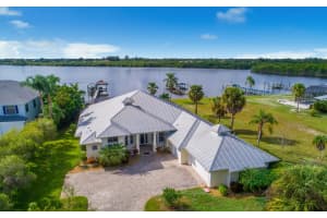 1002 SE Kitching Cove Ln, Port St. Lucie, FL 34952, Sold 06/03/19