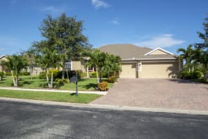 4360 10th St SW, Vero Beach, FL 32968, Sold 02/25/19