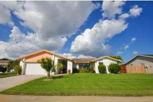 5347 Sandhurst Cir N, Lake Worth, FL 33463, Sold 12/27/18