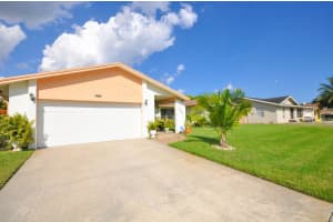 5347 Sandhurst Cir N, Lake Worth, FL 33463, Sold 12/27/18
