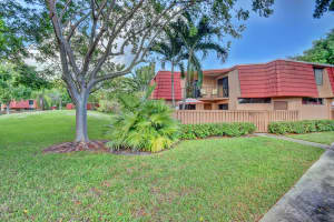 8201 Severn Dr, Boca Raton, FL 33433, Sold 12/07/18